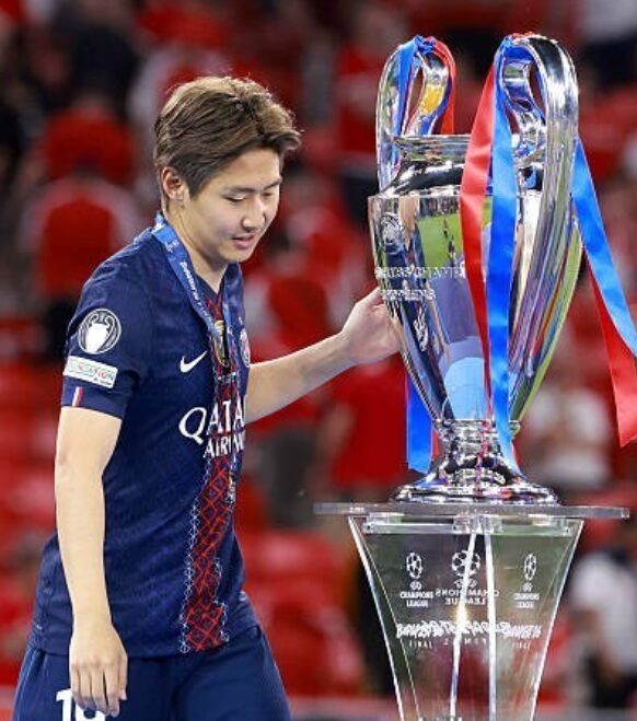 WEGO88 "매우 좋은 제안 받아" 이강인, '韓 축구 새 역사' 썼지만 2년 연속 결승 0분...끝내 PSG 떠날까 "아틀레티코, 알 아흘리 관심"